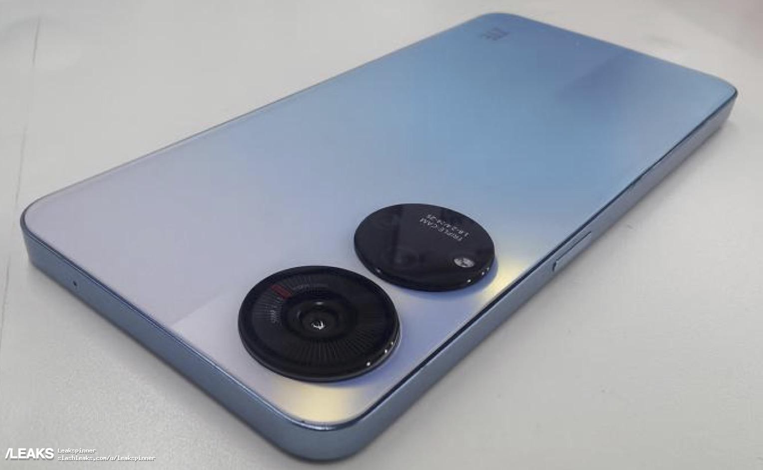 ZTE axon 40 se 2.jpg HD